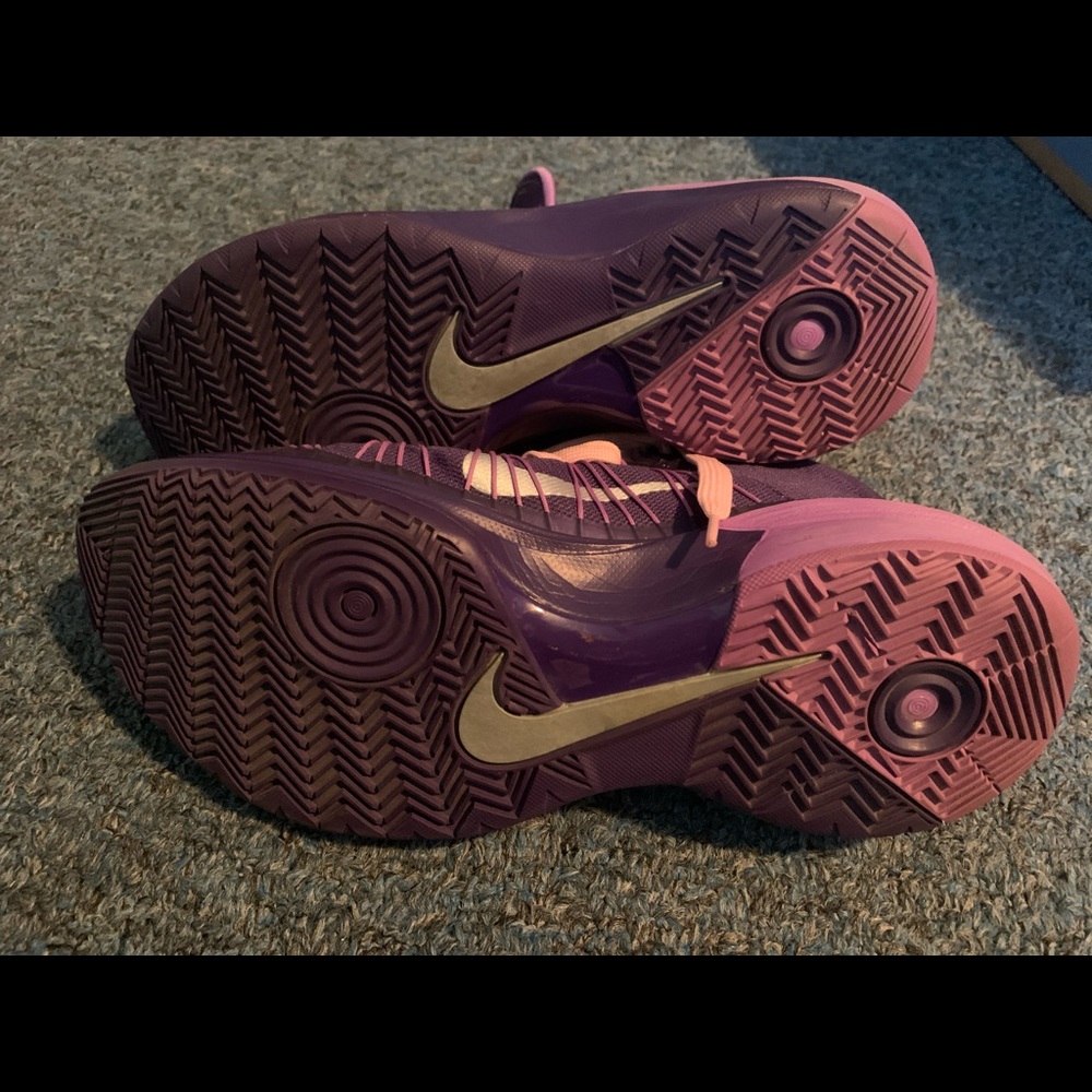 Nike Hyperdunk - Picture 4 of 5